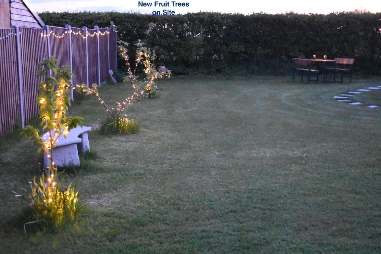 Lanterns Shepherds Huts & Glamping Happisburgh Esterno foto