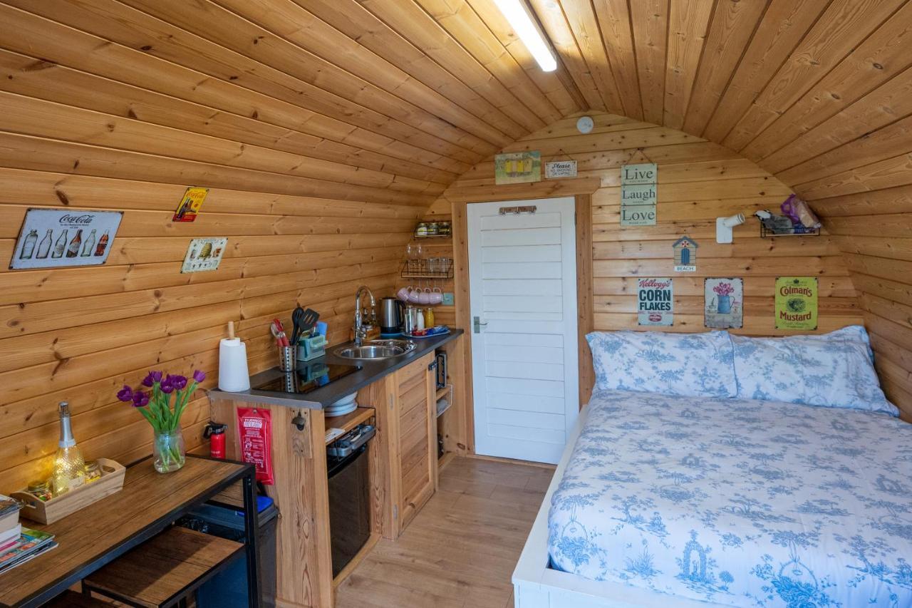 Lanterns Shepherds Huts & Glamping Happisburgh Esterno foto