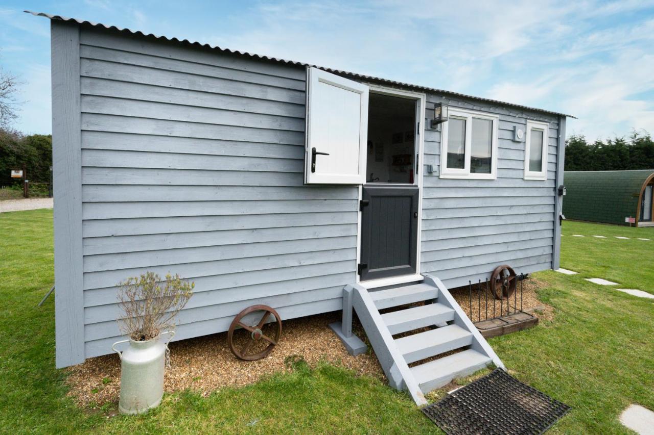 Lanterns Shepherds Huts & Glamping Happisburgh Esterno foto