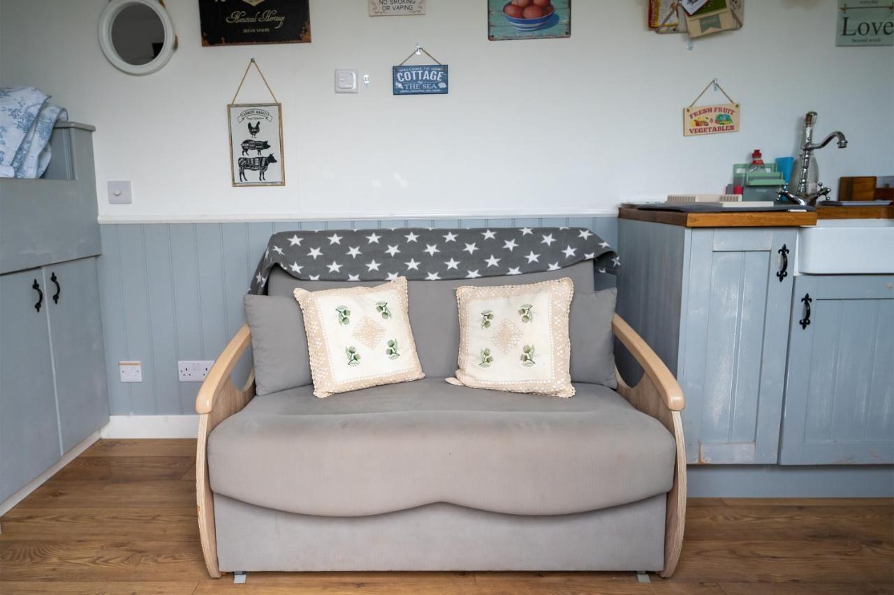 Lanterns Shepherds Huts & Glamping Happisburgh Esterno foto