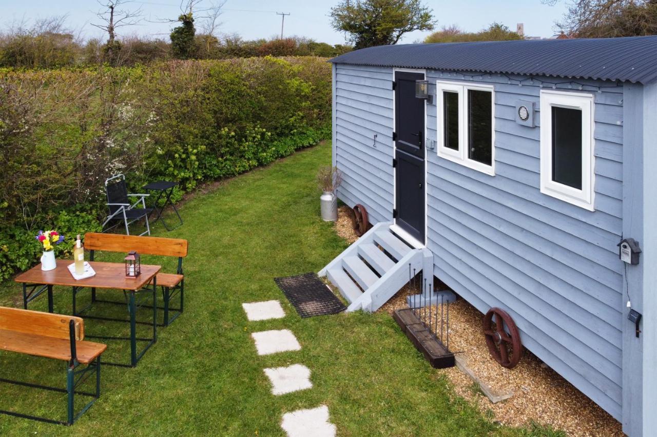 Lanterns Shepherds Huts & Glamping Happisburgh Esterno foto