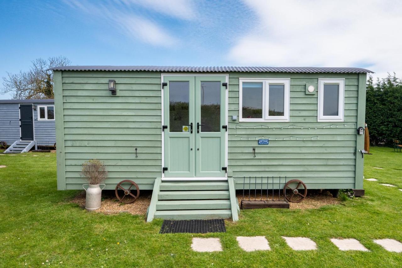 Lanterns Shepherds Huts & Glamping Happisburgh Esterno foto